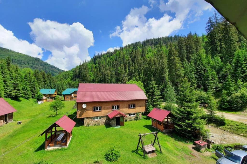 Номер 6 Садиба У Ані Synevyrsʼka Polyana Eksteriør billede
